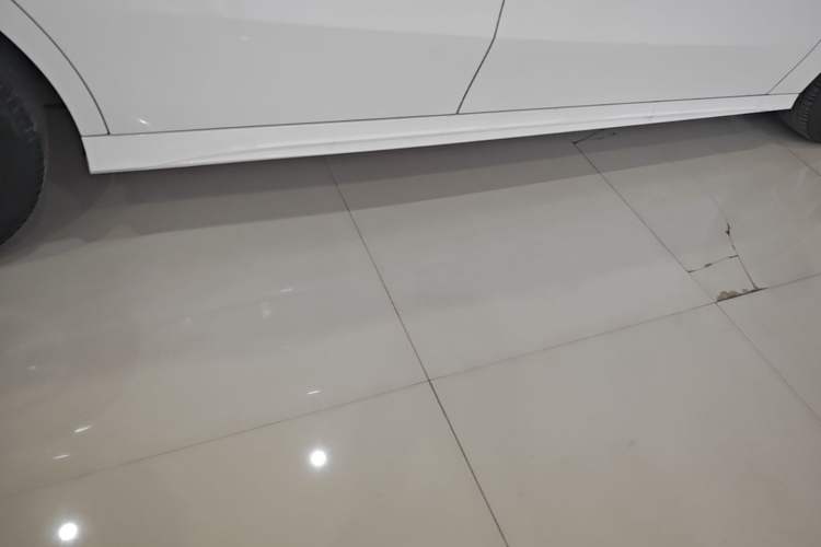 Used Mercedes-Benz A-Class 2022 Restyled A 200 L Sport Sedan Fashion Version Right Side Sill