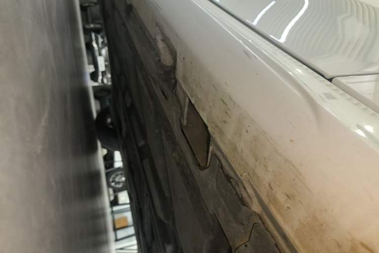 Used Mercedes-Benz A-Class 2022 Revised Version A 200 L Sport Sedan Fashionable Style Right Side Sill