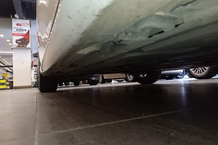 Used Mercedes-Benz A-Class 2022 Revised Version A 200 L Sport Sedan Fashionable Style Right Side Sill