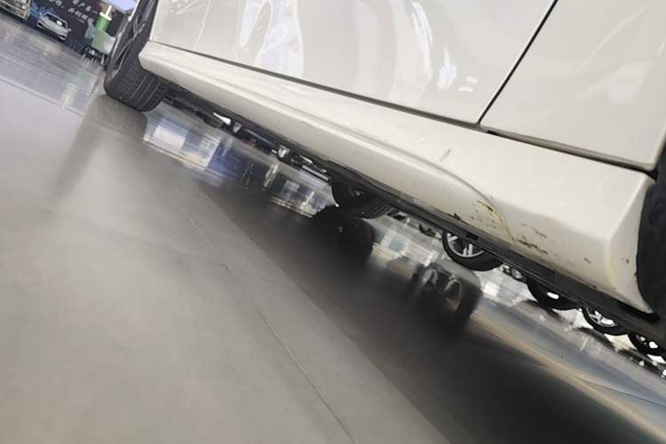Used Mercedes-Benz A-Class 2022 Revised Version A 200 L Sport Sedan Fashionable Style Right Side Sill
