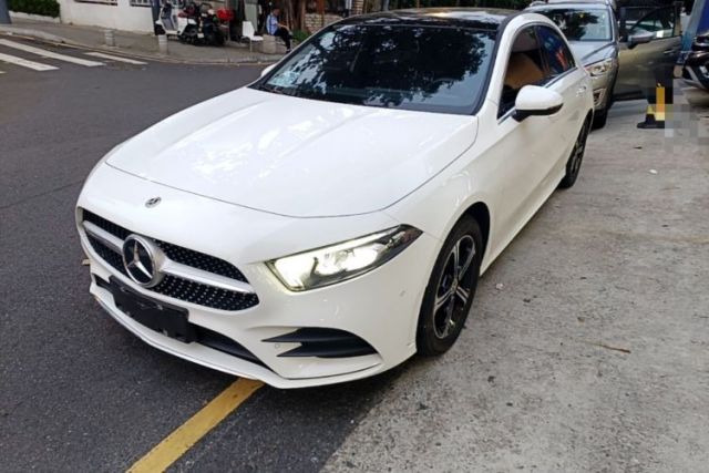 Used Mercedes-Benz A-Class 2022 Second Facelift A 200 L Sport Sedan Fashion Version