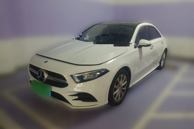 Ojetý Mercedes-Benz A-Class 2022 Restyled A 200 L Sport Sedan Fashion Version Guazi used car, China used car export, Used car for sale, Used cars, Cheapest cars for sale