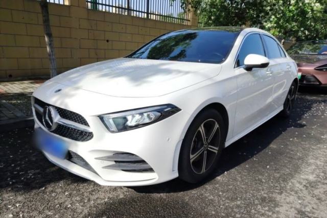 Używany Mercedes-Benz A-Class 2022 Second Facelift A 200 L Sport Sedan Fashion Version