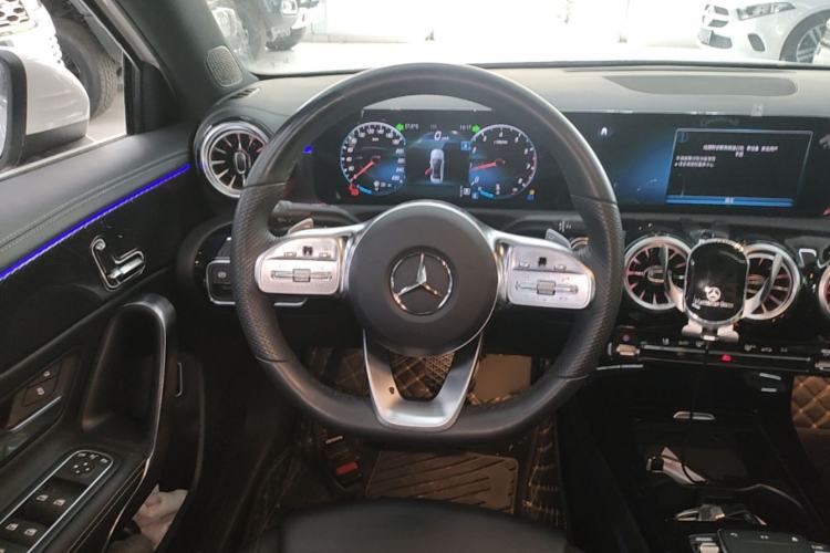Used Mercedes-Benz A-Class 2022 Restyled A 200 L Sport Sedan Fashion Version Steering Wheel