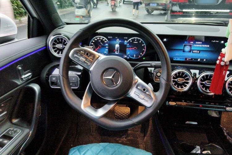 Used Mercedes-Benz A-Class 2022 Revised Version A 200 L Sport Sedan Fashionable Style Steering Wheel