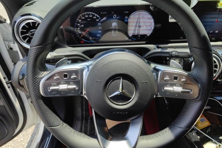 Used Mercedes-Benz A-Class 2022 Revised Version A 200 L Sport Sedan Fashionable Style Steering Wheel