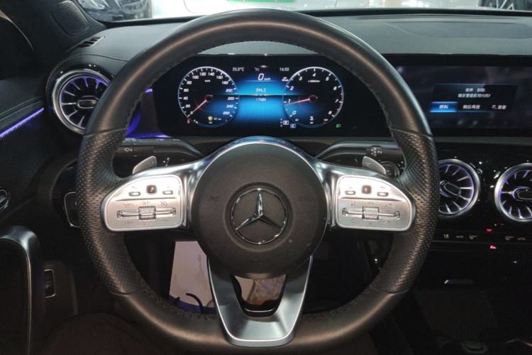 Used Mercedes-Benz A-Class 2022 Revised Version A 200 L Sport Sedan Fashionable Style Steering Wheel