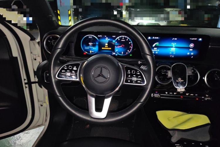 Used Mercedes-Benz A-Class 2022 A 200 L Sport Sedan Dynamic Model Steering Wheel