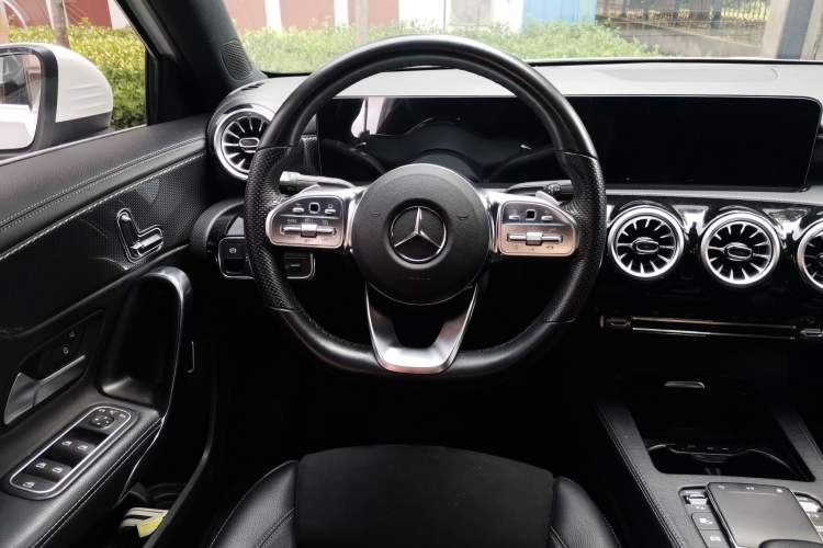 Used Mercedes-Benz A-Class 2022 A 200 L Sport Sedan Fashion Model Steering Wheel
