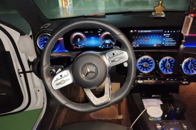 Used Mercedes-Benz A-Class 2022 Revised Version A 200 L Sport Sedan Fashionable Style Steering Wheel