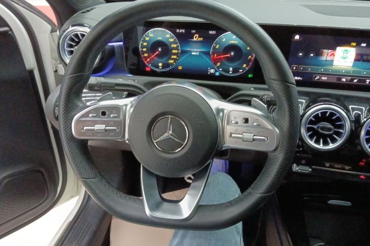 Used Mercedes-Benz A-Class 2022 Restyled A 200 L Sport Sedan Fashion Version Steering Wheel
