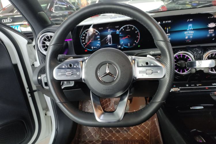 Used Mercedes-Benz A-Class 2022 Revised Version A 200 L Sport Sedan Fashionable Style Steering Wheel