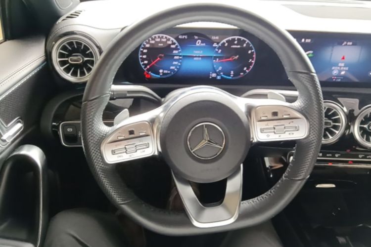 Used Mercedes-Benz A-Class 2022 Revised Version A 200 L Sport Sedan Fashionable Style Steering Wheel