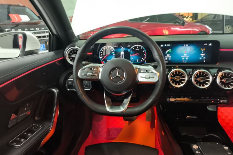 Used Mercedes-Benz A-Class 2022 Restyled A 200 L Sport Sedan Fashion Version Steering Wheel