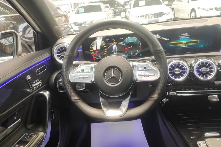 Used Mercedes-Benz A-Class 2022 Restyled A 200 L Sport Sedan Fashion Version Steering Wheel