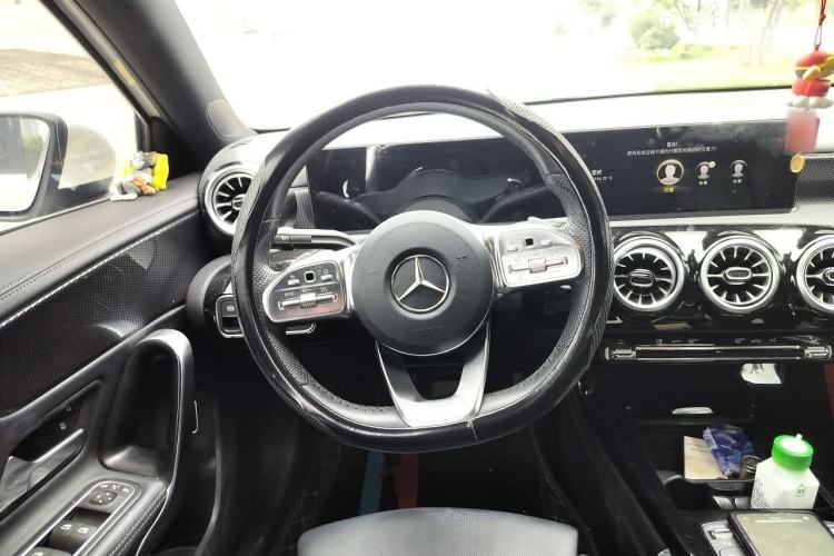 Used Mercedes-Benz A-Class 2022 Restyled A 200 L Sport Sedan Fashion Version Steering Wheel