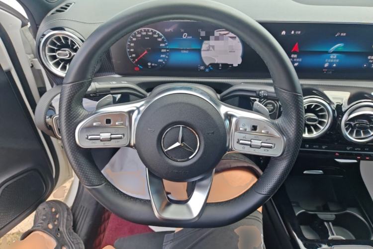 Used Mercedes-Benz A-Class 2022 Revised Version A 200 L Sport Sedan Fashionable Style Steering Wheel
