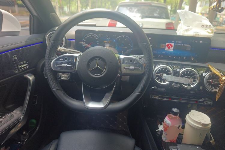 Used Mercedes-Benz A-Class 2022 Restyled A 200 L Sport Sedan Fashion Version Steering Wheel