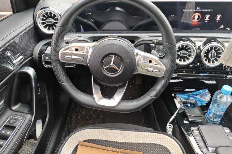 Used Mercedes-Benz A-Class 2022 Revised Version A 200 L Sport Sedan Fashionable Style Steering Wheel