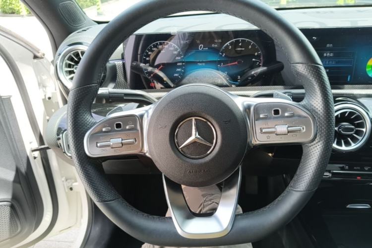 Used Mercedes-Benz A-Class 2022 Restyled A 200 L Sport Sedan Fashion Version Steering Wheel