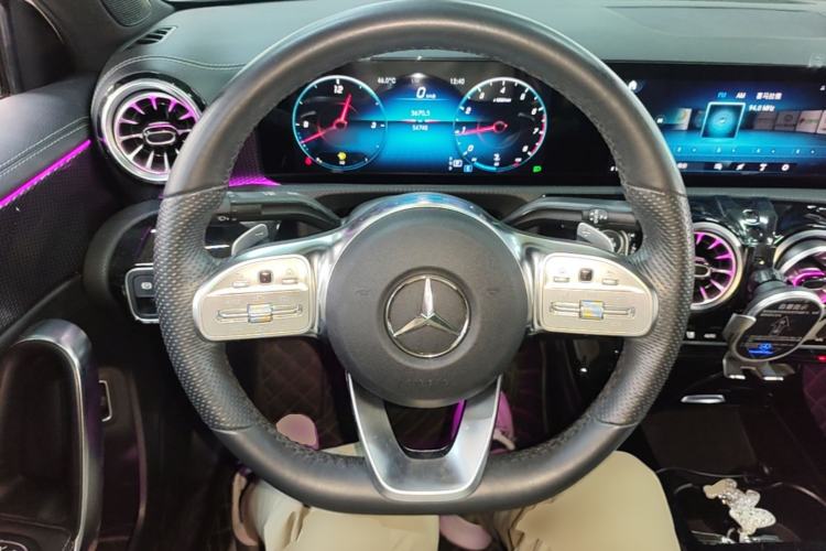 Used Mercedes-Benz A-Class 2022 Restyled A 200 L Sport Sedan Fashion Version Steering Wheel
