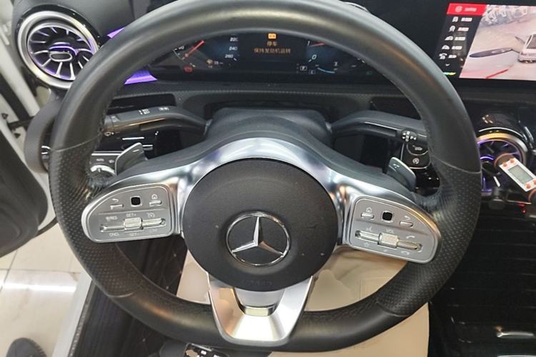Used Mercedes-Benz A-Class 2022 Restyled A 200 L Sport Sedan Fashion Version Steering Wheel