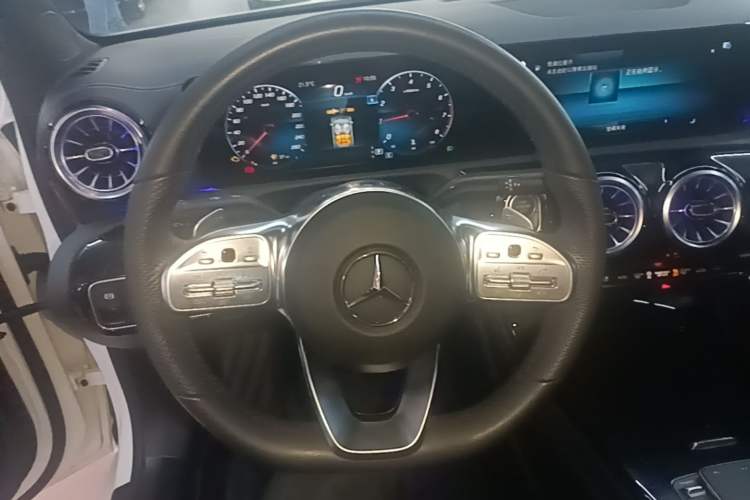 Used Mercedes-Benz A-Class 2022 A 200 L Sport Sedan Fashion Model Steering Wheel