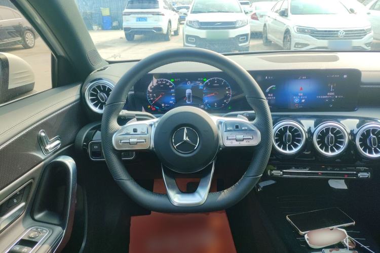 Used Mercedes-Benz A-Class 2022 Revised Version A 200 L Sport Sedan Fashionable Style Steering Wheel