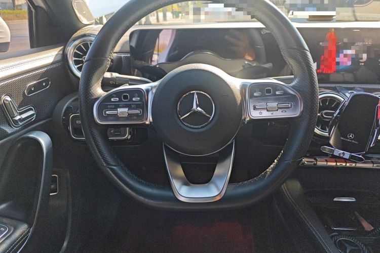 Used Mercedes-Benz A-Class 2022 Second Facelift A 200 L Sport Sedan Fashion Version Steering Wheel