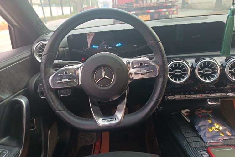 Used Mercedes-Benz A-Class 2022 Second Facelift A 200 L Sport Sedan Fashion Version Steering Wheel