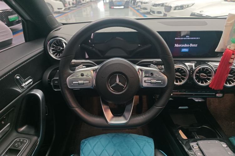 Used Mercedes-Benz A-Class 2022 Revised Version A 200 L Sport Sedan Fashionable Style Steering Wheel