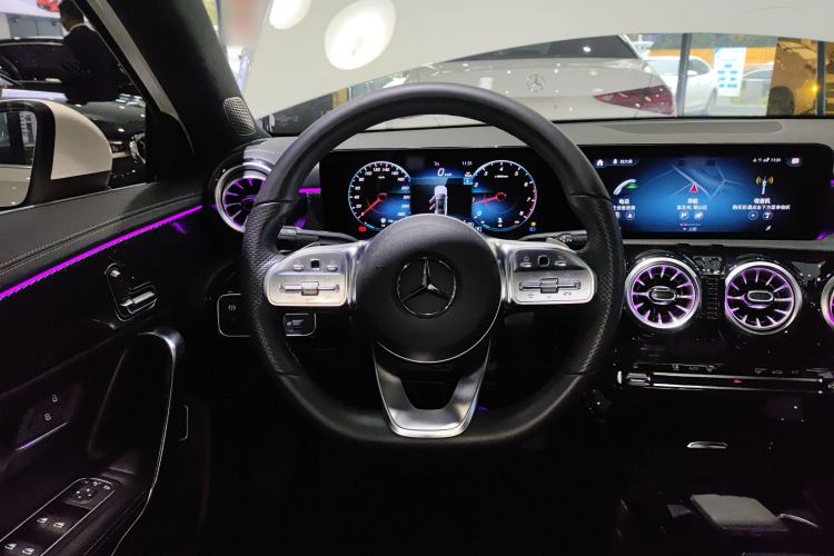 Used Mercedes-Benz A-Class 2022 Revised Version A 200 L Sport Sedan Fashionable Style Steering Wheel