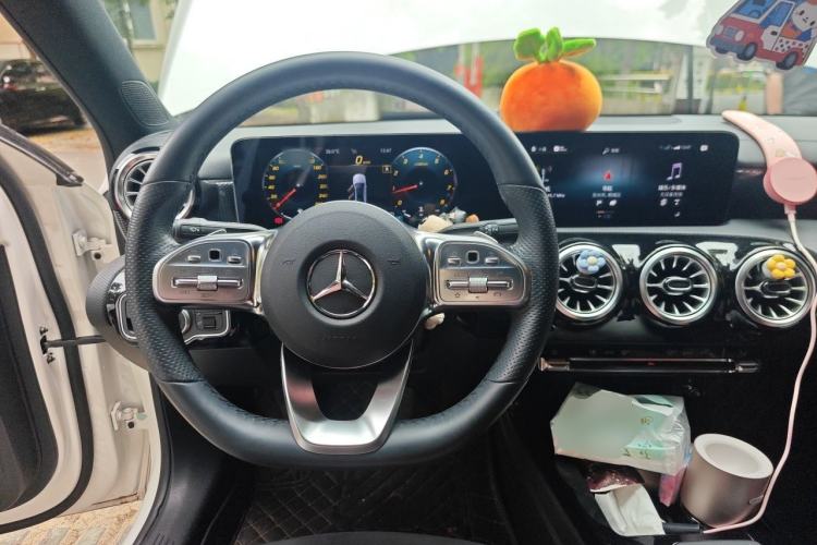 Used Mercedes-Benz A-Class 2022 Restyled A 200 L Sport Sedan Fashion Version Steering Wheel