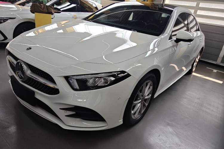 Used Mercedes-Benz A-Class 2022 A 200 L Sport Sedan Dynamic Model Guazi used car, China used car export, Used car for sale, Used  cars, Cheapest cars for sale