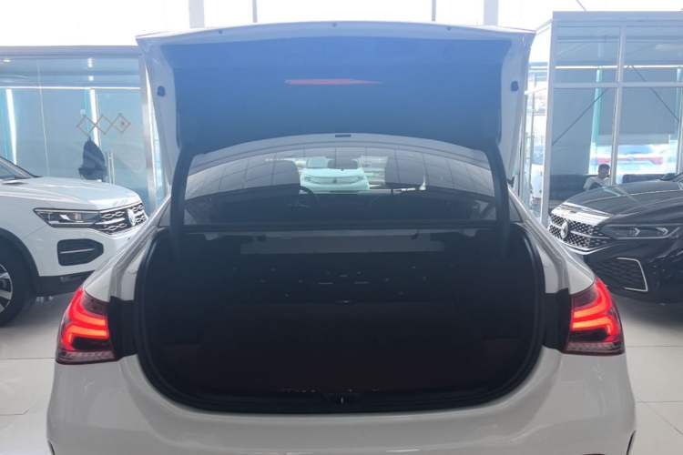 Used Mercedes-Benz A-Class 2022 Restyled A 200 L Sport Sedan Fashion Version Trunk