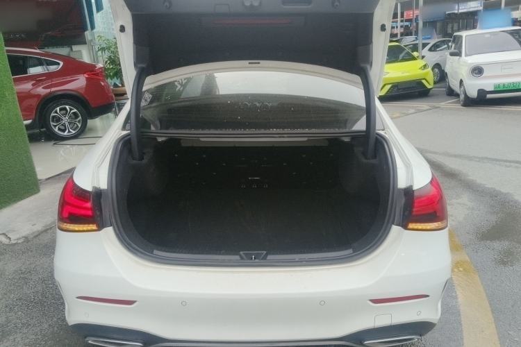 Used Mercedes-Benz A-Class 2022 Second Facelift A 200 L Sport Sedan Fashion Version Trunk