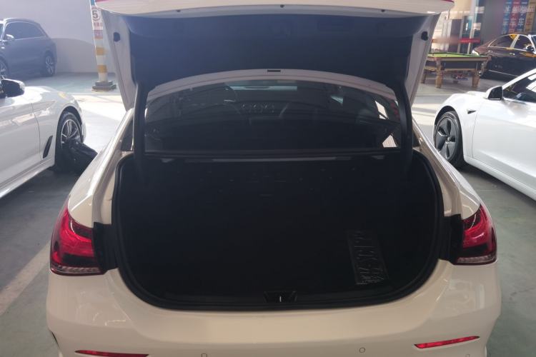 Used Mercedes-Benz A-Class 2022 Second Facelift A 200 L Sport Sedan Fashion Version Trunk