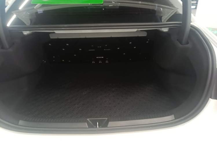 Used Mercedes-Benz A-Class 2022 Revised Version A 200 L Sport Sedan Fashionable Style Trunk