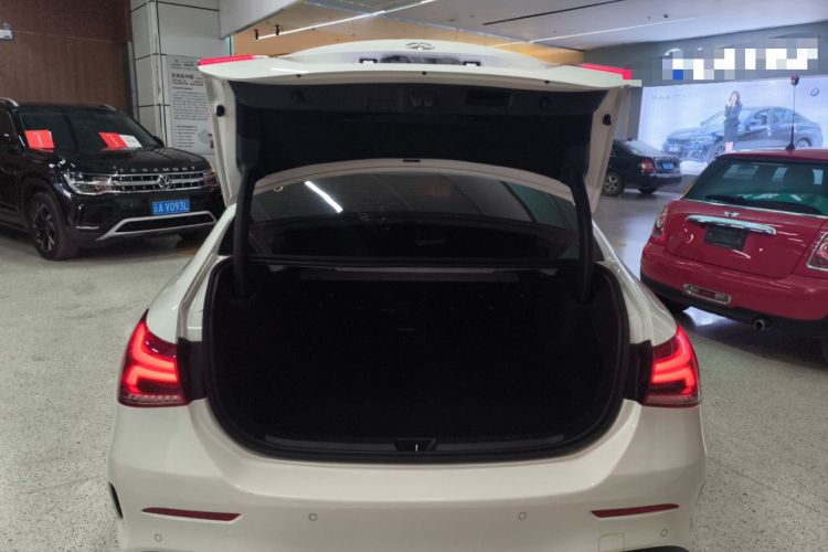Used Mercedes-Benz A-Class 2022 Restyled A 200 L Sport Sedan Fashion Version Trunk