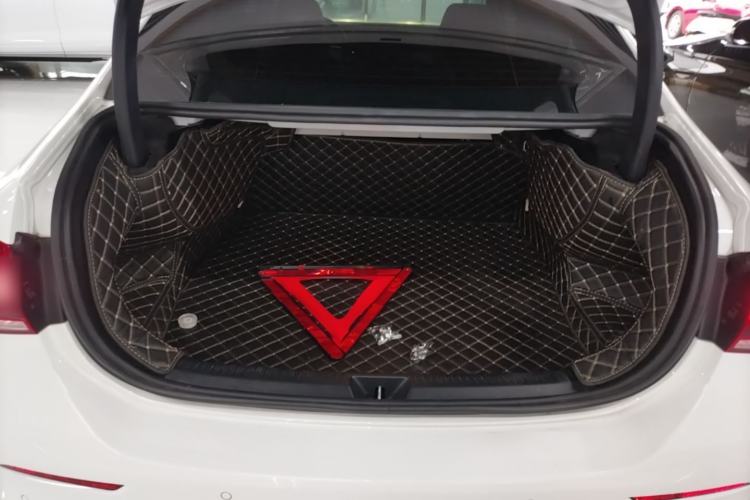 Used Mercedes-Benz A-Class 2022 Second Facelift A 200 L Sport Sedan Fashion Version Trunk