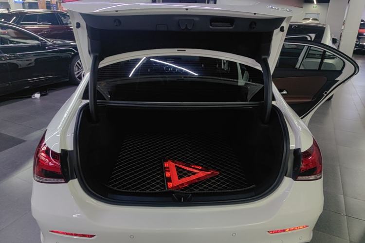 Used Mercedes-Benz A-Class 2022 Second Facelift A 200 L Sport Sedan Fashion Version Trunk