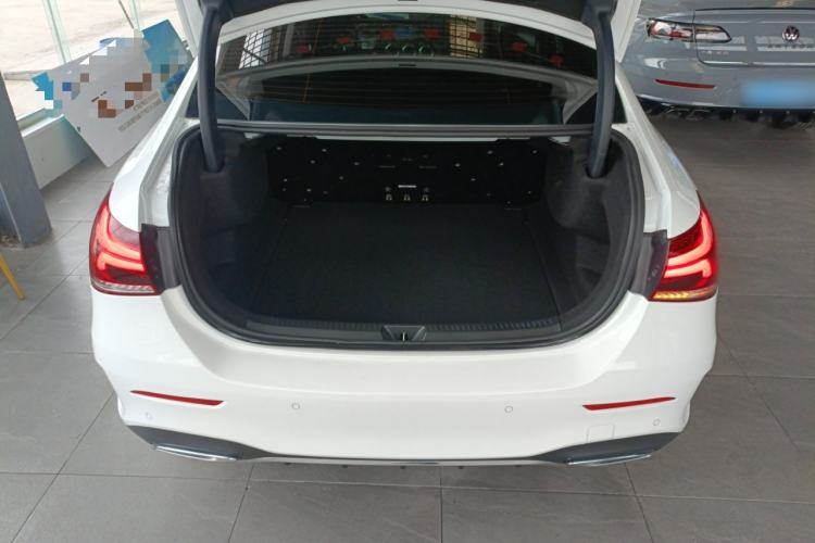 Used Mercedes-Benz A-Class 2022 Revised Version A 200 L Sport Sedan Fashionable Style Trunk