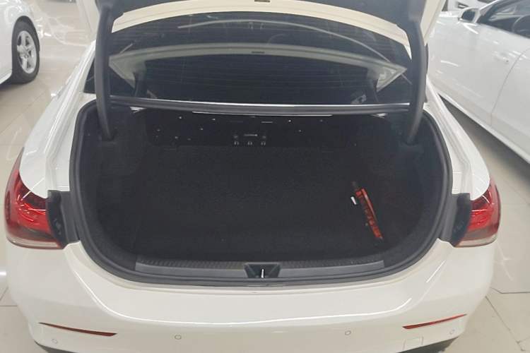 Used Mercedes-Benz A-Class 2022 Restyled A 200 L Sport Sedan Fashion Version Trunk