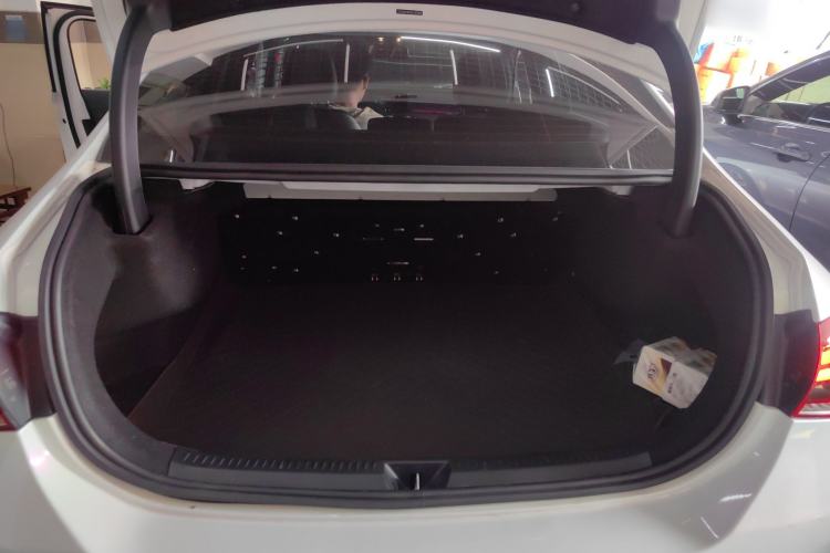 Used Mercedes-Benz A-Class 2022 Second Facelift A 200 L Sport Sedan Fashion Version Trunk