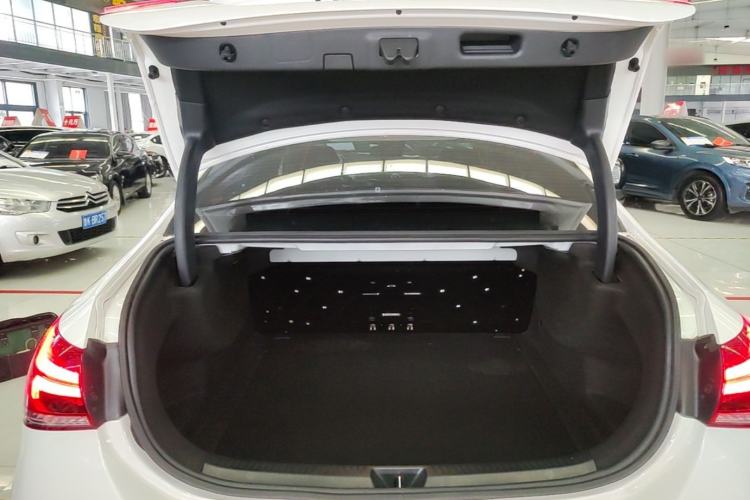 Used Mercedes-Benz A-Class 2022 Restyled A 200 L Sport Sedan Fashion Version Trunk