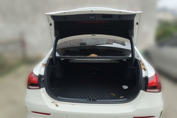 Used Mercedes-Benz A-Class 2022 Second Facelift A 200 L Sport Sedan Fashion Version Trunk