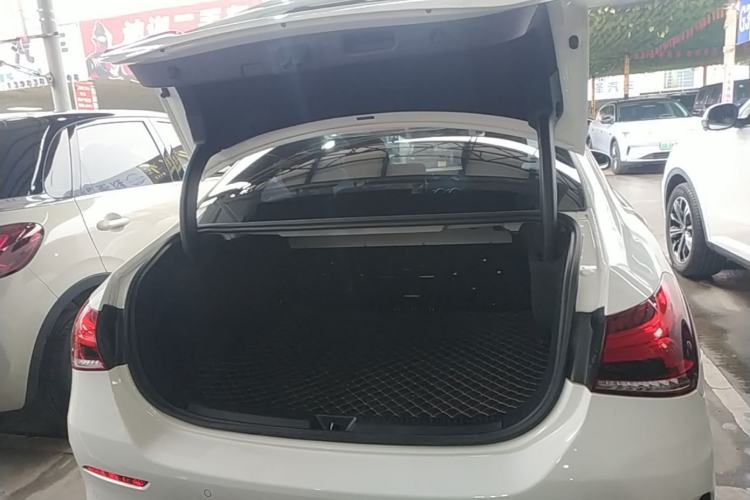 Used Mercedes-Benz A-Class 2022 Second Facelift A 200 L Sport Sedan Fashion Version Trunk
