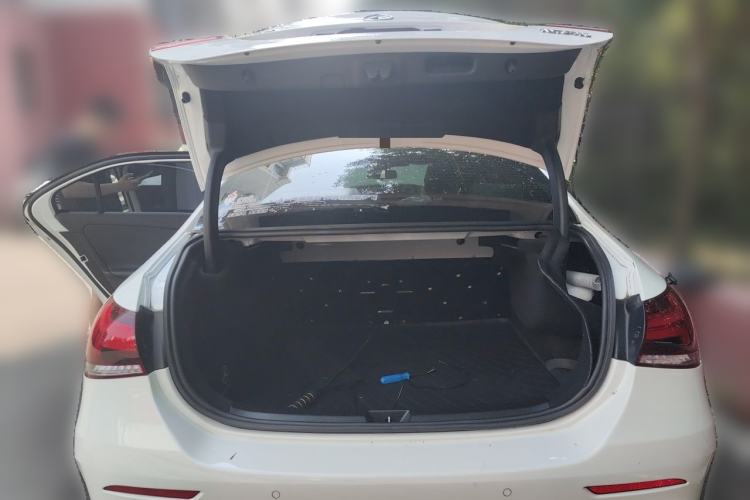 Used Mercedes-Benz A-Class 2022 Second Facelift A 200 L Sport Sedan Fashion Version Trunk