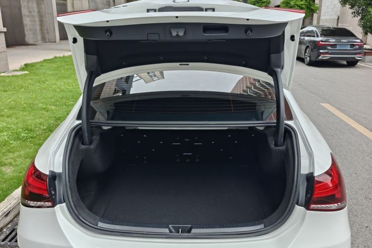 Used Mercedes-Benz A-Class 2022 Restyled A 200 L Sport Sedan Fashion Version Trunk
