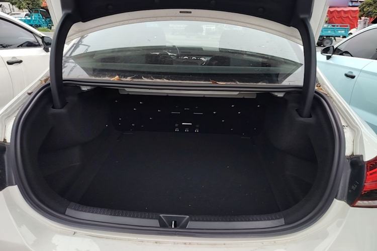 Used Mercedes-Benz A-Class 2022 Second Facelift A 200 L Sport Sedan Fashion Version Trunk